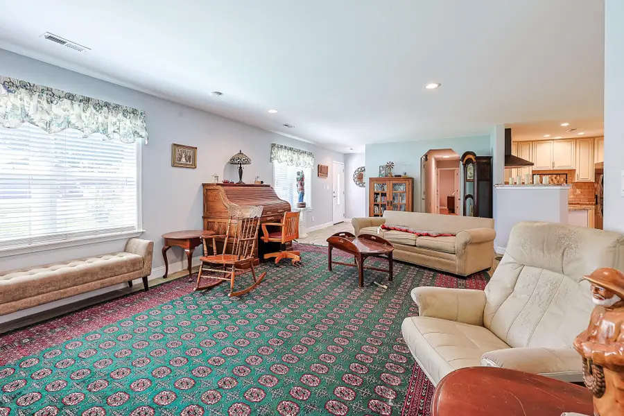 4625 Boxwood Dr., Myrtle Beach, SC 29588 - #3