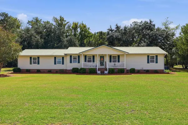 117 Aimwell Rd., Andrews, SC 29510