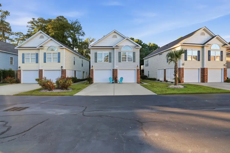 670 2nd Ave. N, North Myrtle Beach, SC 29582 - #3