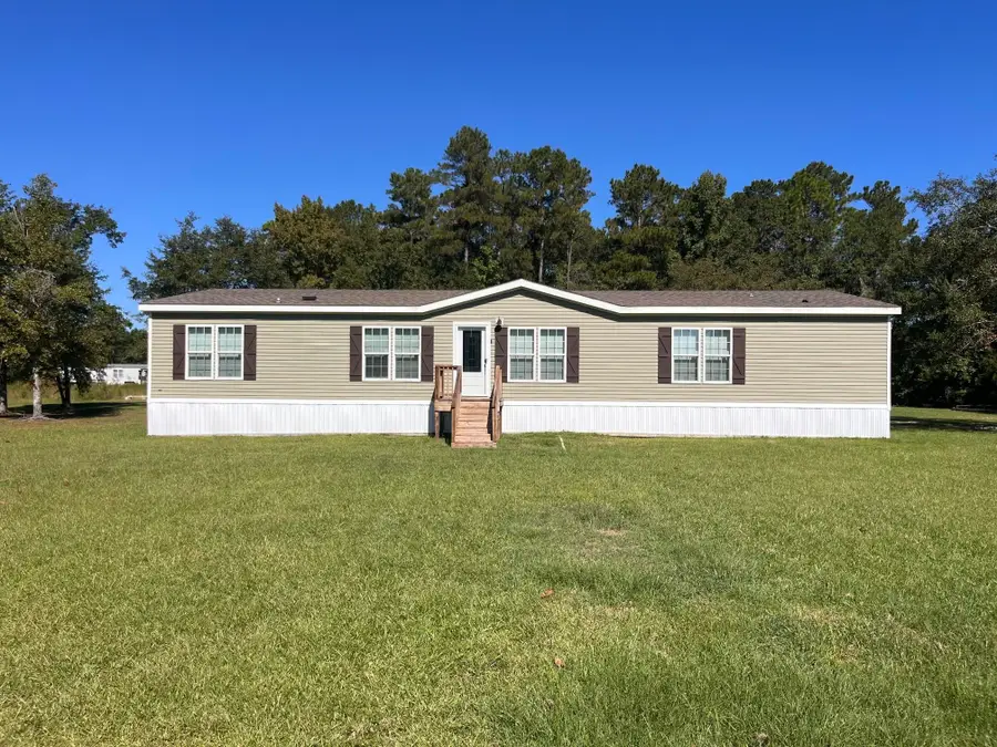 2783 Willowdale Rd., Aynor, SC 29511 - #3