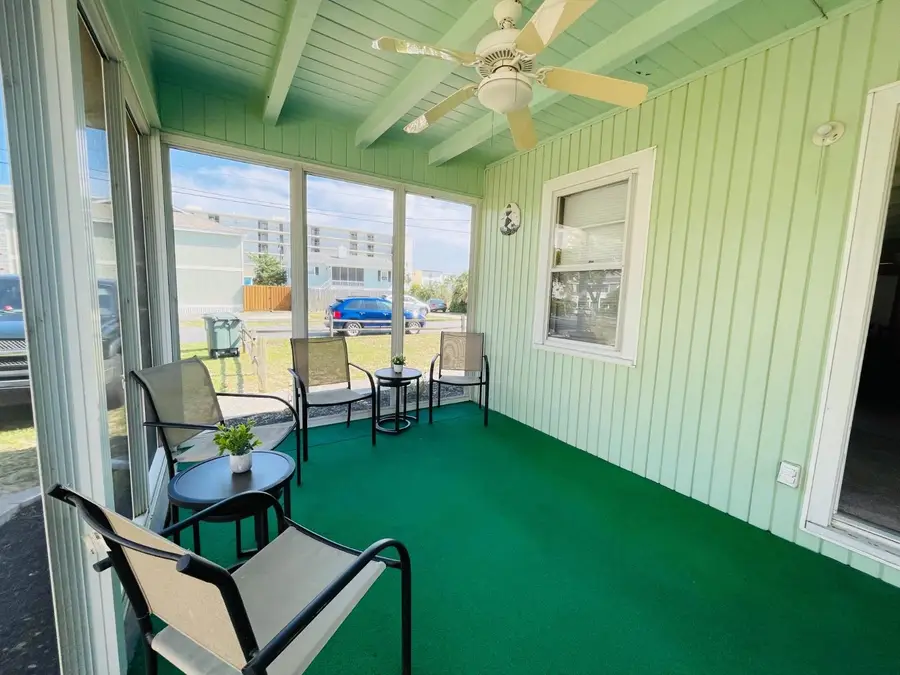 2104 Perrin Dr., North Myrtle Beach, SC 29582 - #2