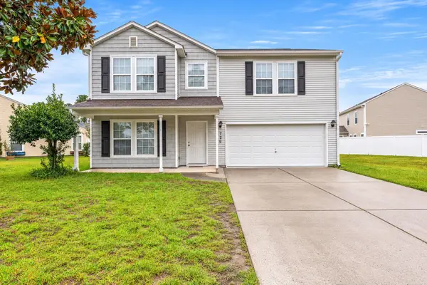 729 Dragonfly Dr., Myrtle Beach, SC 29579