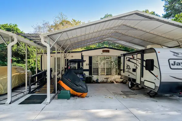 25 Ocean Reef Ln., Murrells Inlet, SC 29576