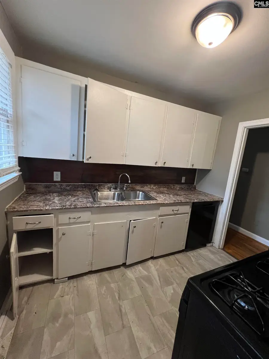 8 Holiday Circle, Columbia, SC 29206 - #3