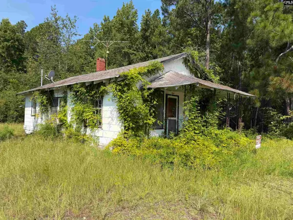 2019 Providence Road, Cassatt, SC 29032