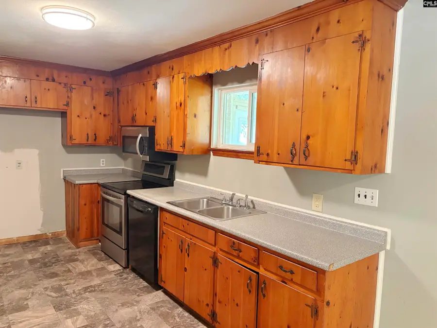 1821 Luster Lane, Columbia, SC 29210 - #2