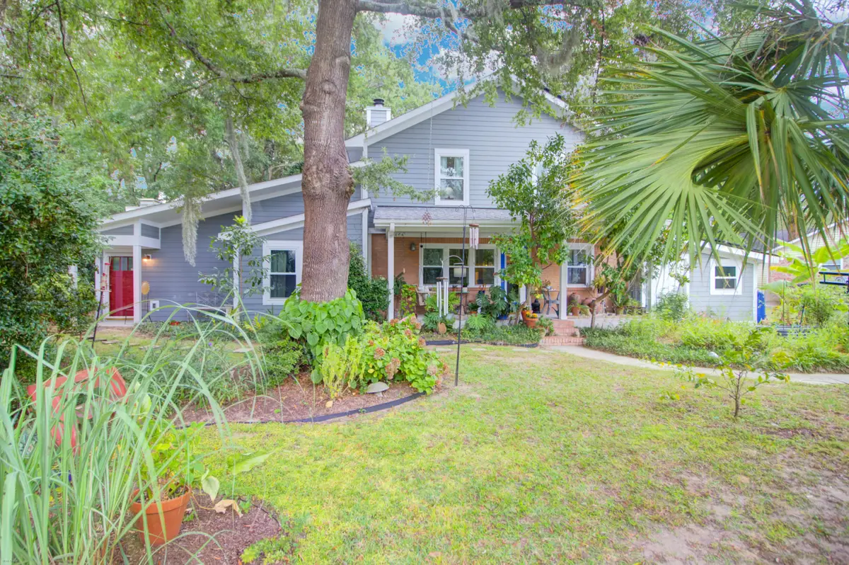 683 Edmonds Drive, Charleston, SC 29412 - Image #1