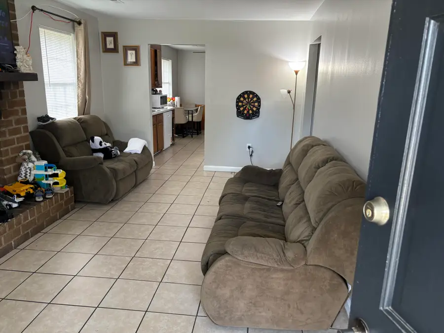 7709 Suzanne Drive, North Charleston, SC 29418 - Image #3