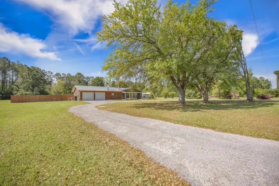 208 Mini Farm Road, Bonneau, SC 29431 - Image #3