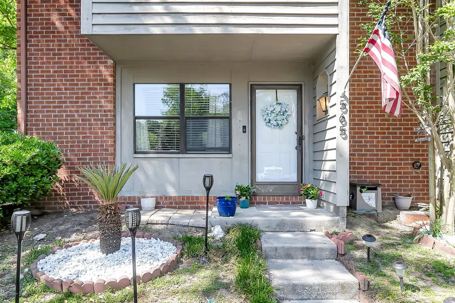 565 Travelers Boulevard, Summerville, SC 29485 - Image #2