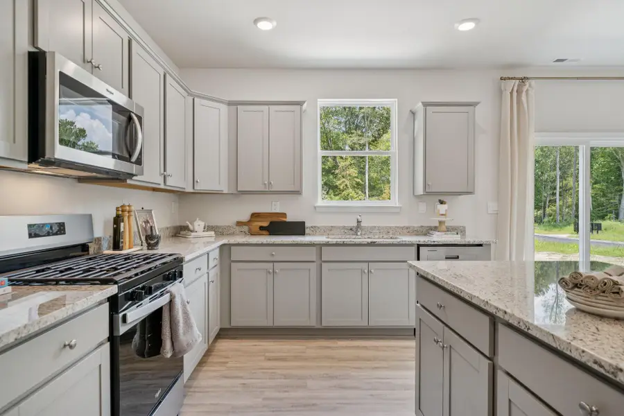 573 Lake Ridge Boulevard, Summerville, SC 29486 - Image #2