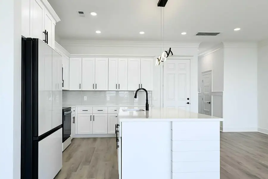 2032 Forest Avenue, North Charleston, SC 29405 - Image #3