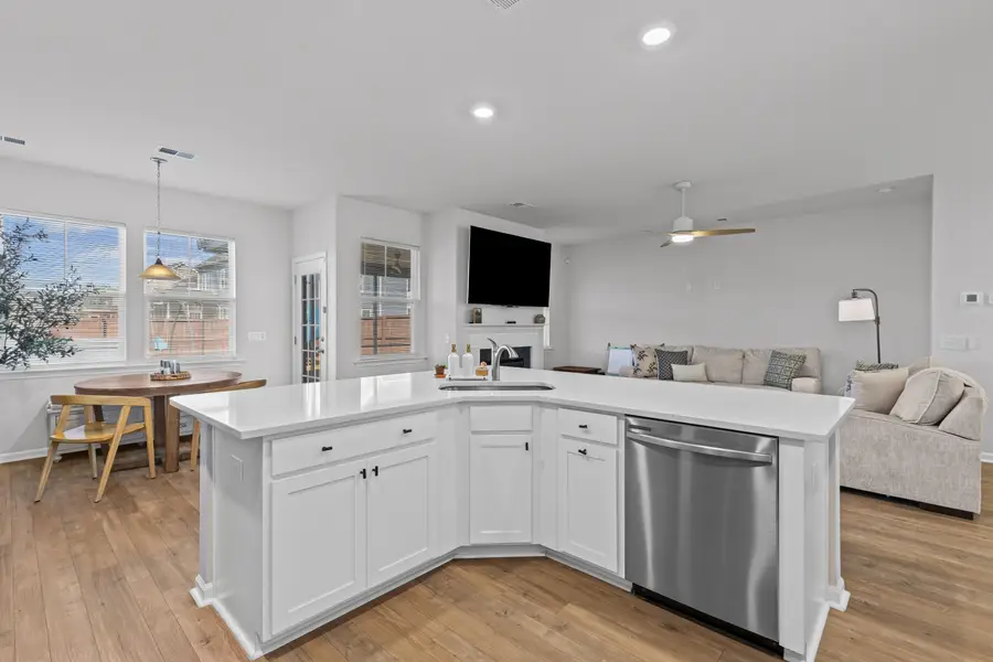 202 Honey Horn Drive, Summerville, SC 29486 - Image #3