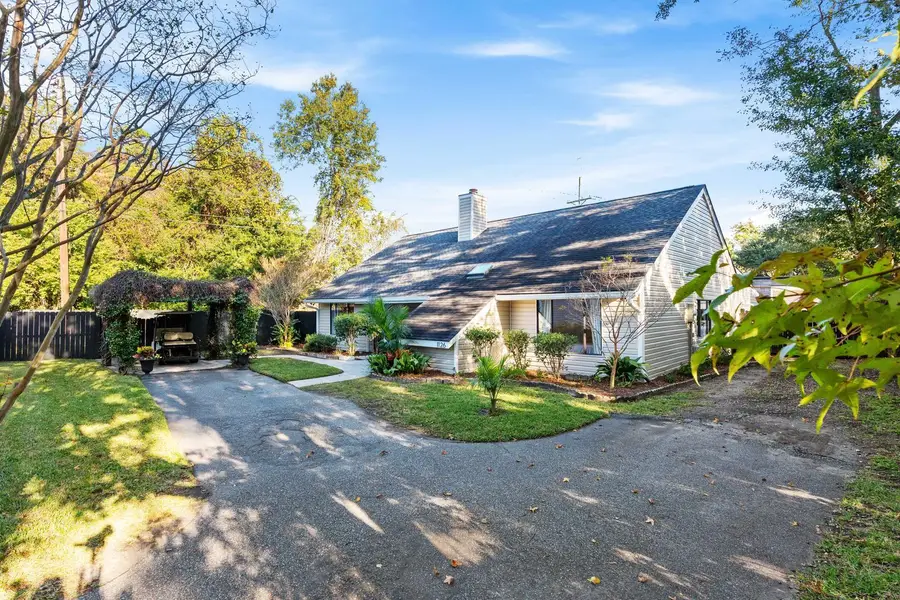 1126 Middleton Court, Mount Pleasant, SC 29464 - Image #3