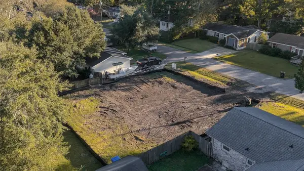 894 Randall Drive, Mount Pleasant, SC 29464