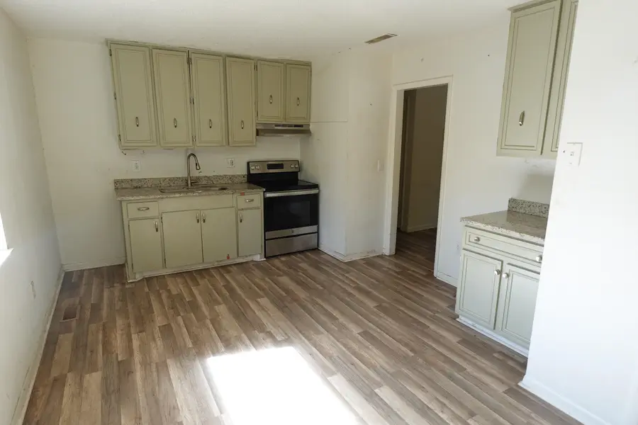 217 Tupperway Drive, Summerville, SC 29483 - Image #3