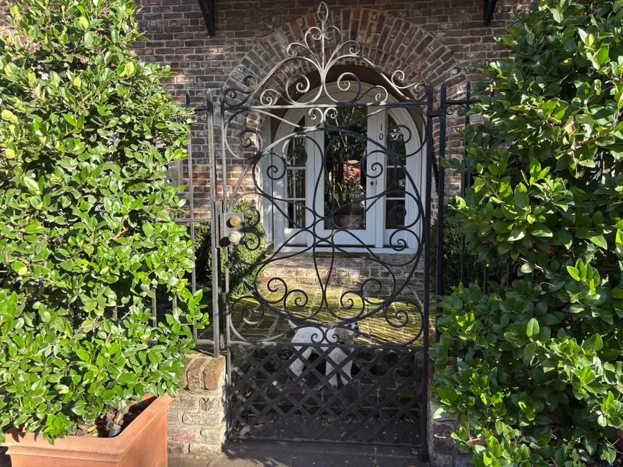 10 S Adgers Wharf, Charleston, SC 29401 - Image #2