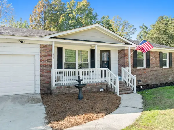 608 E 3rd North Street, Summerville, SC 29485