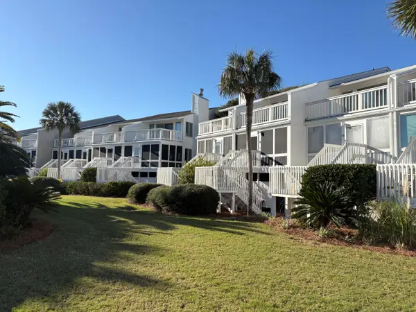 17 Beach Club Villas Drive, Isle of Palms, SC 29451