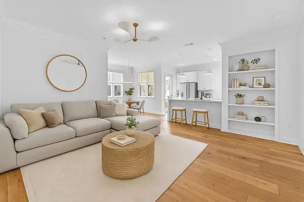 200 River Landing Drive #210d, Daniel Island, SC 29492