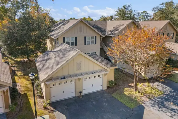 5548 Colonial Chatsworth Circle, North Charleston, SC 29418