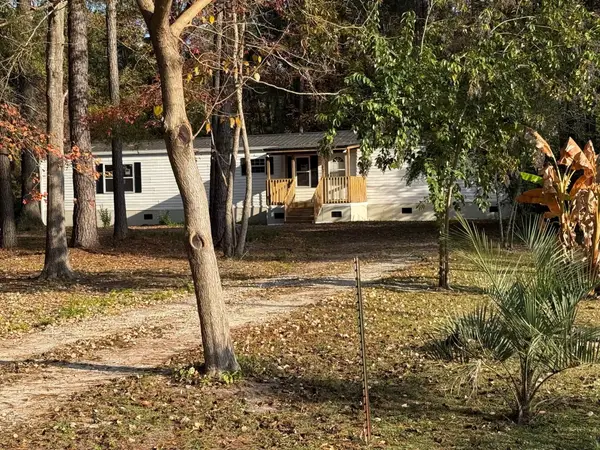 97 Dean Drive, Summerville, SC 29483