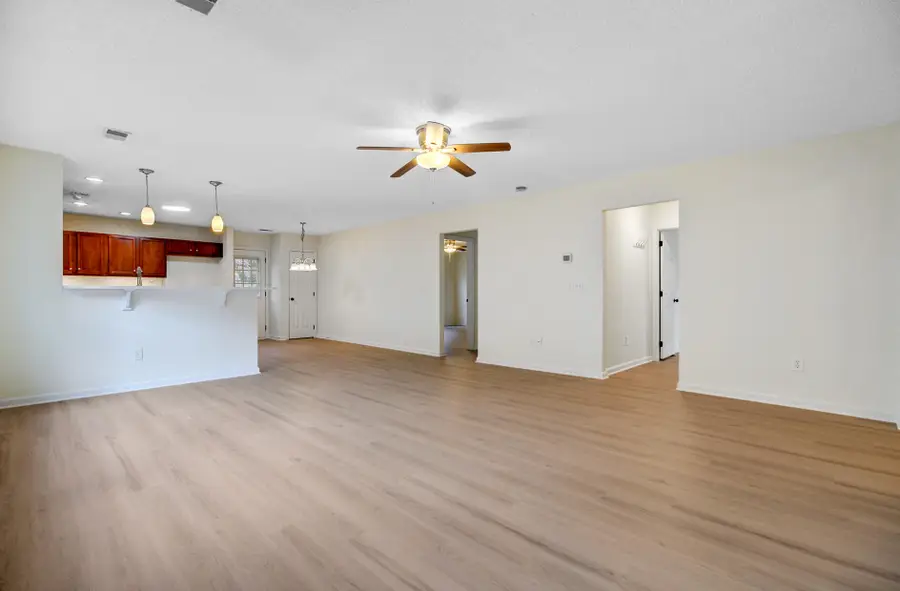 8741 Hayden Glenn Drive, North Charleston, SC 29406 - Image #2