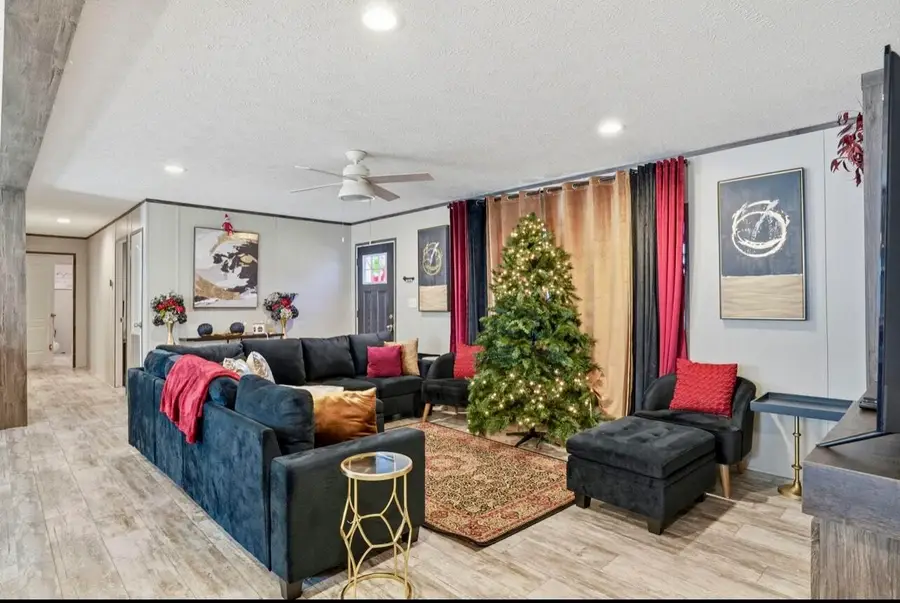 237 W Steele Drive, Summerville, SC 29483 - Image #3