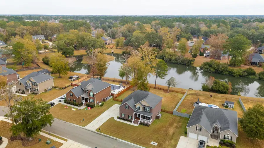 5516 Crescent View Drive, North Charleston, SC 29420 - Image #2