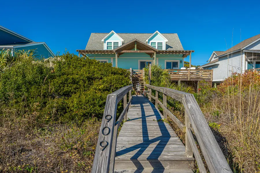 909 E Arctic Avenue, Folly Beach, SC 29439 - Image #2