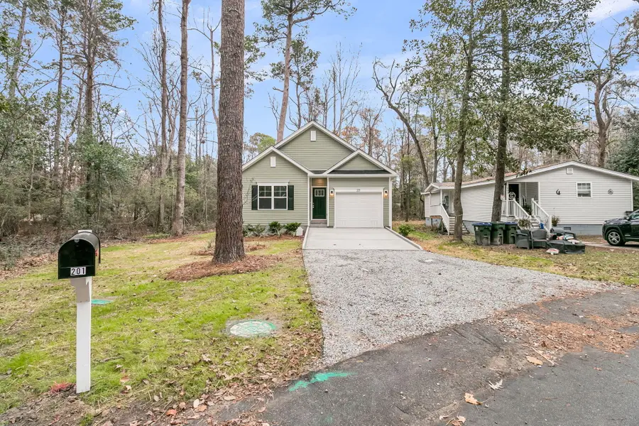 201 Challedon Drive, Summerville, SC 29485 - Image #2