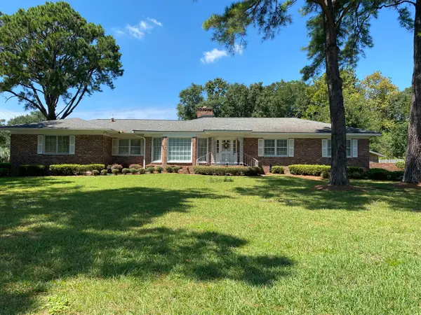 1891 Rugby Lane, Charleston, SC 29407