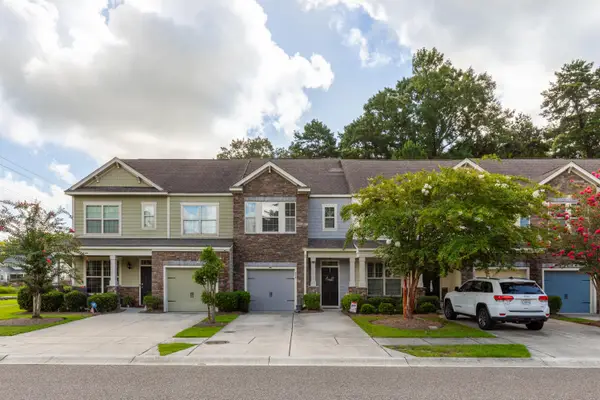 858 Bibury Court, Charleston, SC 29414
