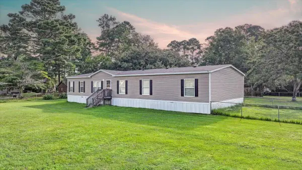 101 Liberty Street, Bonneau, SC 29431