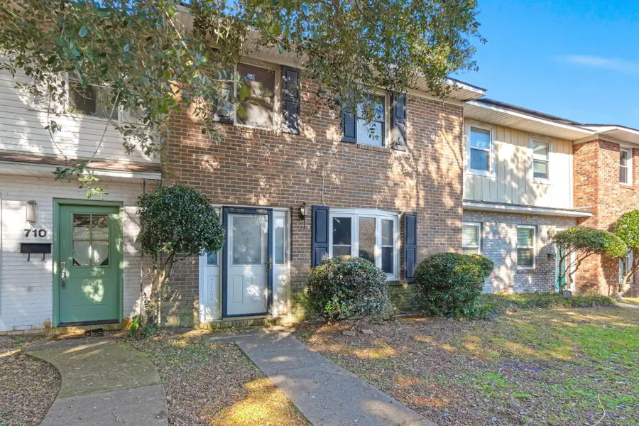 712 Harbor Lane, Mount Pleasant, SC 29464 - Image #3