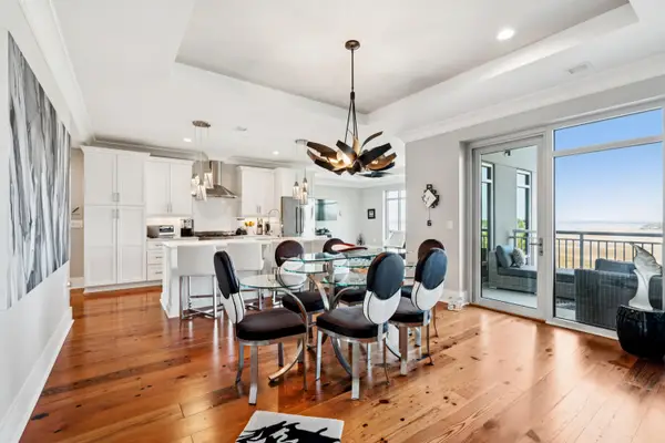 155 Wingo Way #467, Mount Pleasant, SC 29464