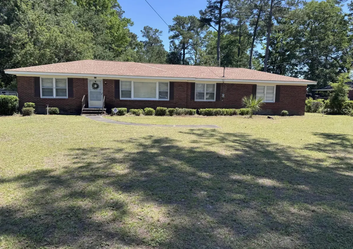 686 W Pine Street, Varnville, SC 29944 - #1