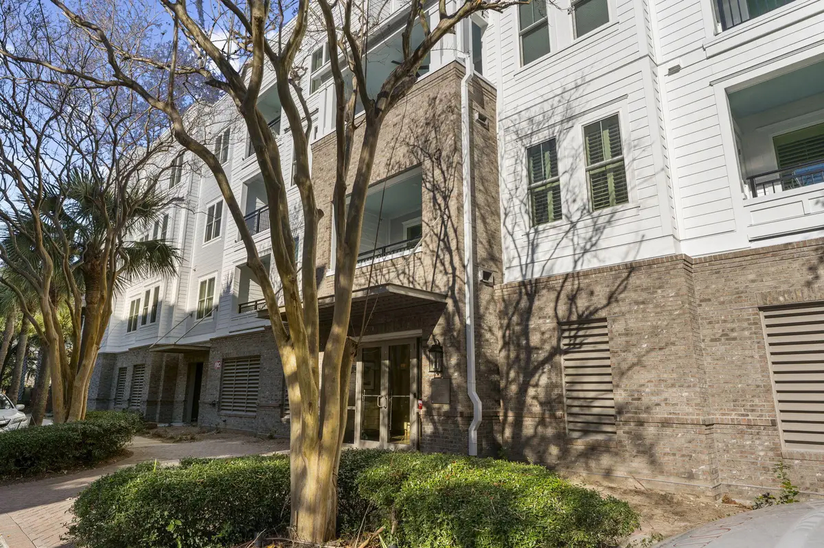 200 River Landing Drive #208f, Charleston, SC 29492 - Image #1