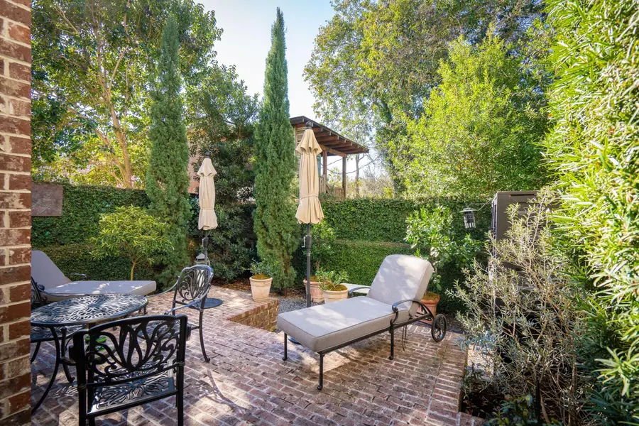 15 Elizabeth Street, Charleston, SC 29403 - Image #2