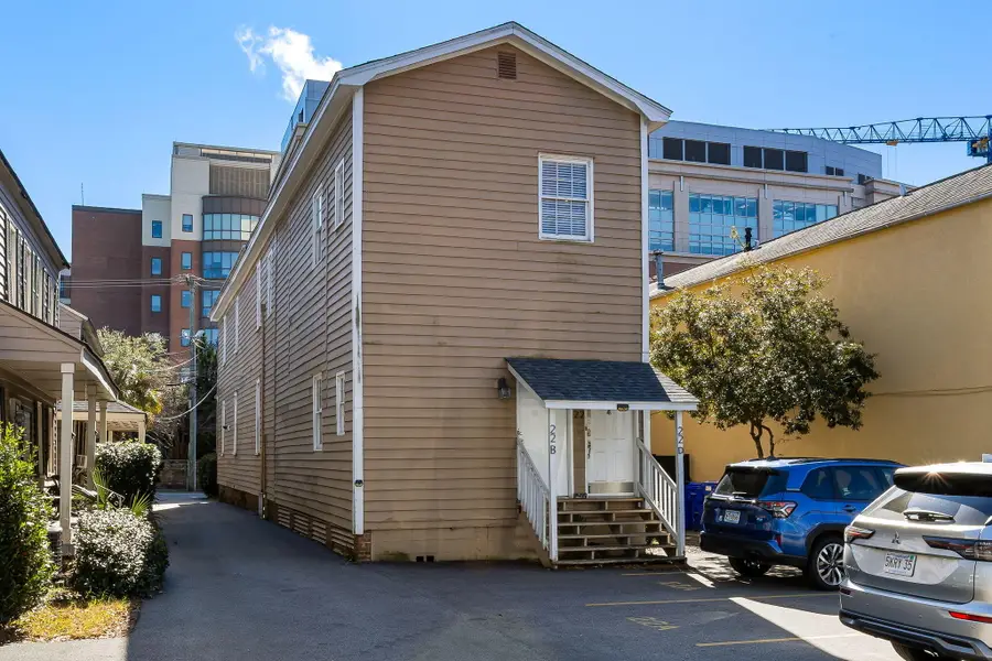 22 Bee Street #B, Charleston, SC 29403 - Image #2