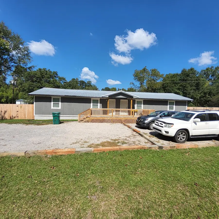 315 E Clark Street, Pinewood, SC 29125 - #2