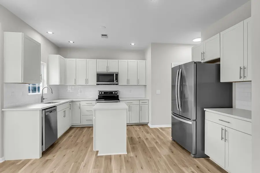 705 Beverly Drive, Summerville, SC 29485 - Image #3