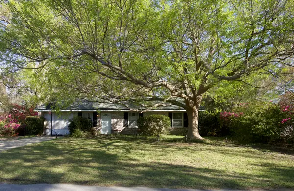 2138 Clayton Street, Charleston, SC 29414