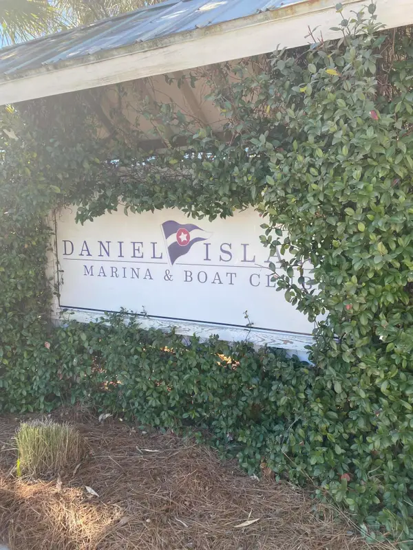 699 Marina Drive #Q12 (B303), Charleston, SC 29492