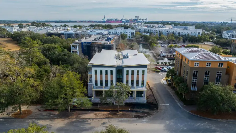 211 Seven Farms Drive #201, Charleston, SC 29492 - Image #2