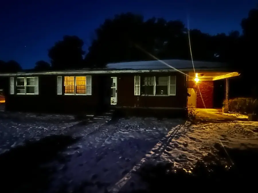 696 Eastland Avenue, Kingstree, SC 29556 - Image #2