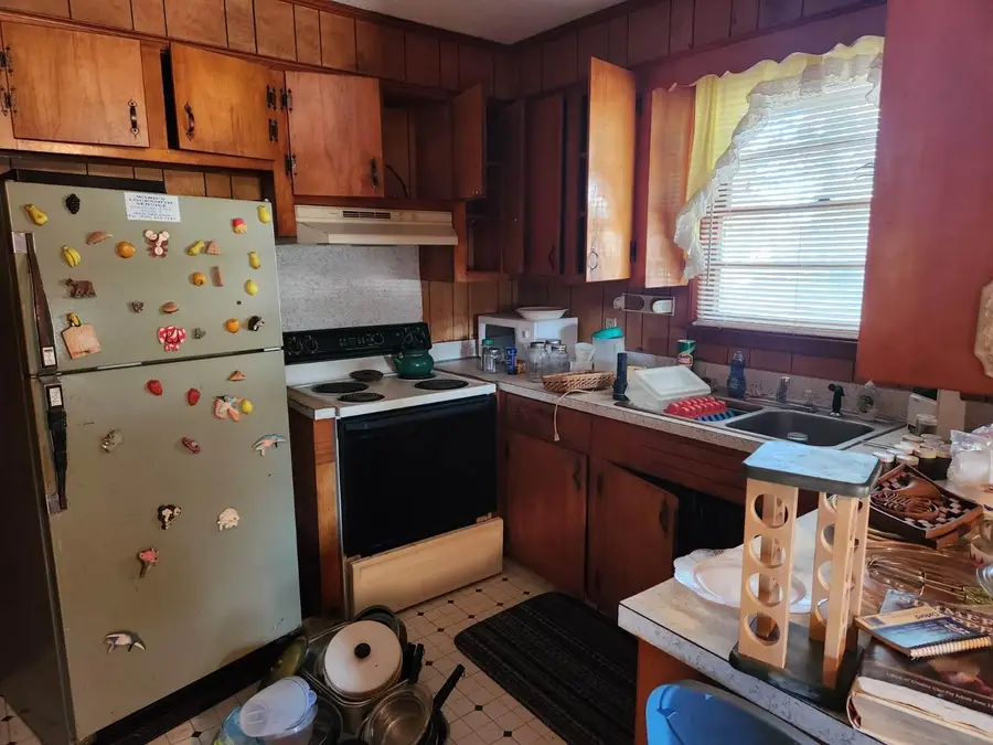 696 Eastland Avenue, Kingstree, SC 29556 - Image #3