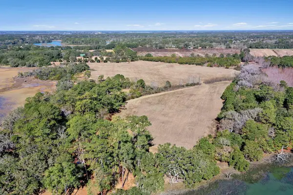 1824 Back Forty Road, Wadmalaw Island, SC 29487