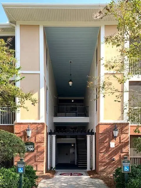 1709 Basildon Road, Mount Pleasant, SC 29466