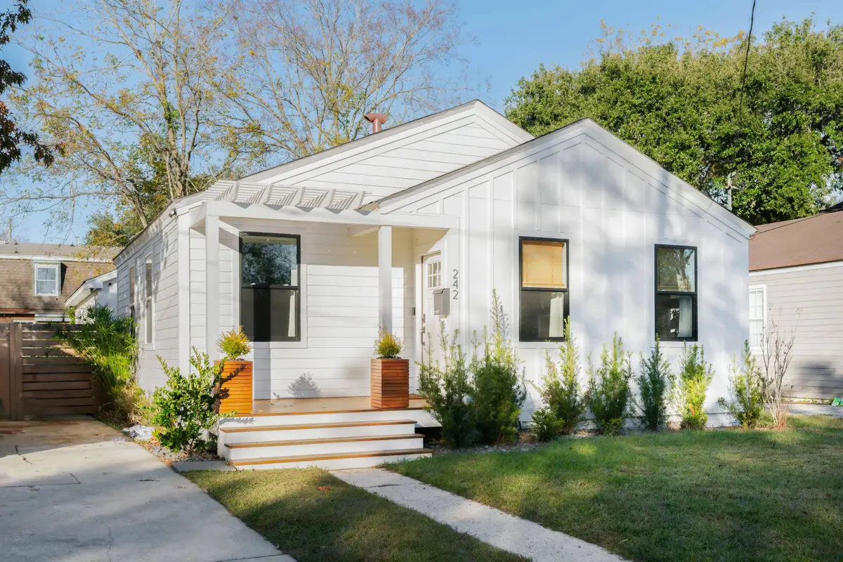 242 W Poplar Street, Charleston, SC 29403 - #1